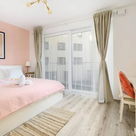 B104 - Liberty Bridge Lovely With Free Parking Apartment