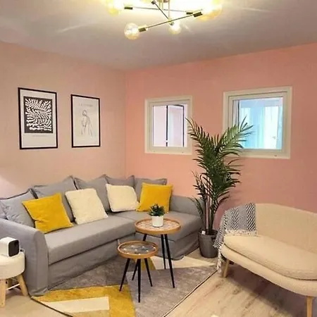 B104 - Liberty Bridge Lovely With Free Parking Apartment Budapest