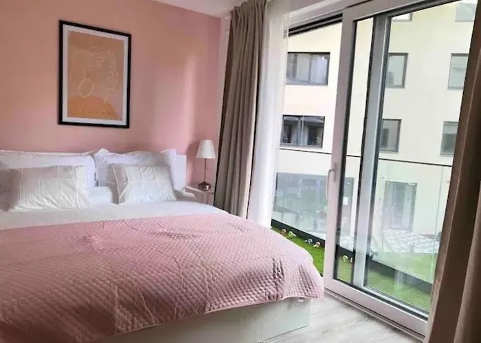 B104 - Liberty Bridge Lovely With Free Parking Apartmán *