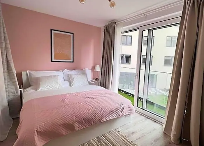 B104 - Liberty Bridge Lovely With Free Parking Apartmán *